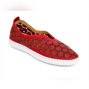 Sz41 | BUENO: Daisy Leather Women's Slip-On | BNIB | Red